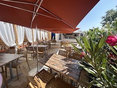 Le 438, Restaurant à Vauvert