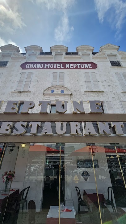 GRAND HOTEL NEPTUNE, Restaurant au Pouliguen