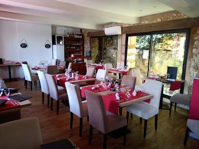 Le Rocher des Gourmets, Restaurant à Sourzac