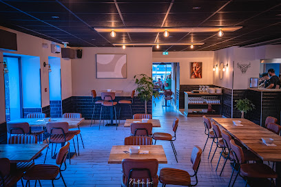 Le Plessis Restaurant à Blanzy