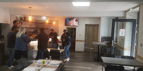 L'Escale, Restaurant à Cosne-d'Allier