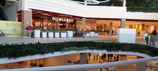 Old Wild West, Restaurant à Évry