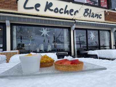 Le Rocher Blanc, Restaurant aux Adrets