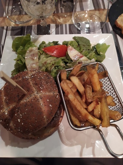 BAR RESTO CHEZ MATT, Restaurant à Domagné