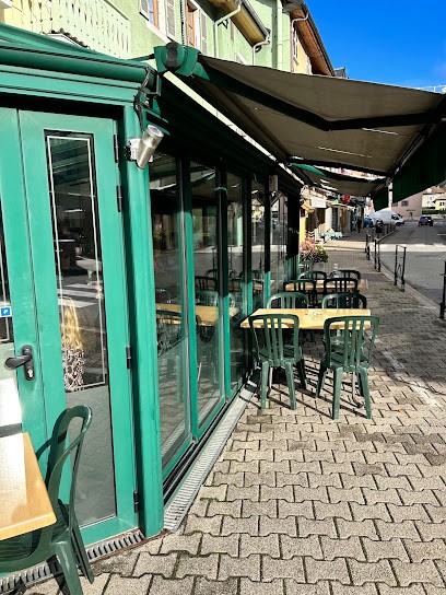 Le Petit Chalet, Restaurant à Thônes