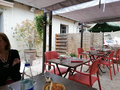 Café Du Commerce, Restaurant à Simandre