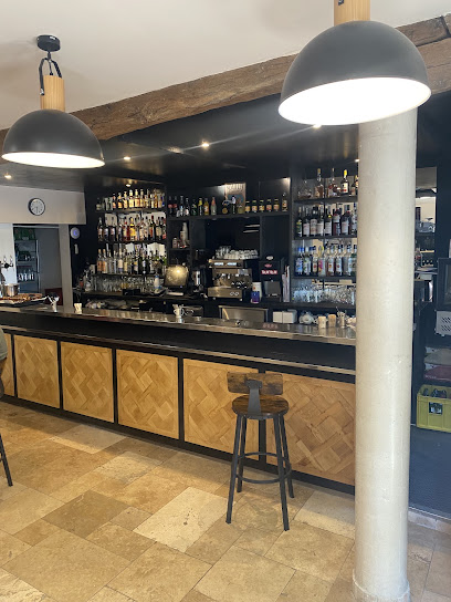 Café Restau Bar De La Place Restaurant à Saint-Étienne-les-Orgues