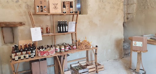 La Nouge, Restaurant à Salles-Lavalette