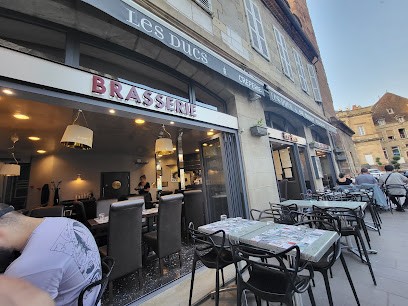 Brasserie Les Ducs, Restaurant à Moulins