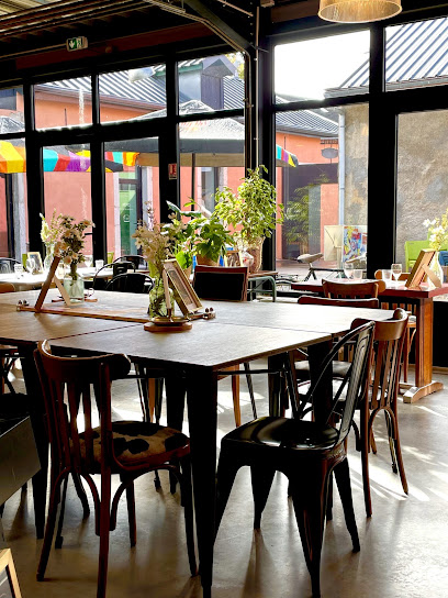 La Table Des Canneleurs Restaurant à Oyonnax