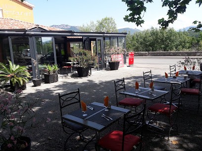 Hôtel Le Mistral, Restaurant à Peipin