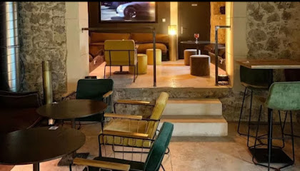 Restaurant La Garde Restaurant à la Garde-Adhémar