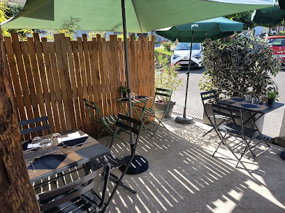 Chez Hélo L'auberge De St Fiacre, Restaurant à Saint-Fiacre