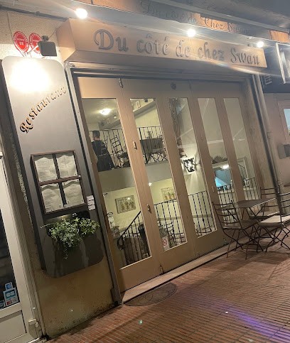 Swan's side, Restaurant à Bandol