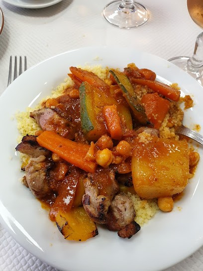 Les 3 Colonnes, Restaurant au Cannet