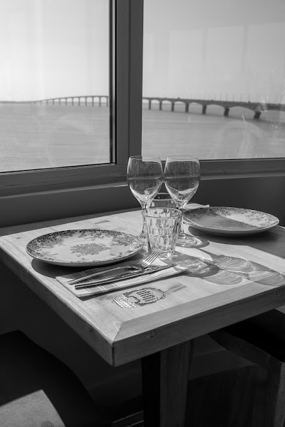 Le Uini's Restaurant à la Rochelle