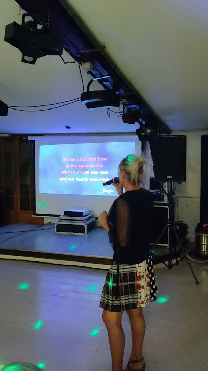 Le Saint-Trop, Restaurant à Bellinghem