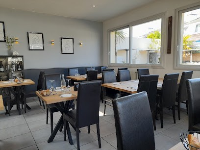 Au Plus Près, Restaurant à Saint-Martin-des-Champs