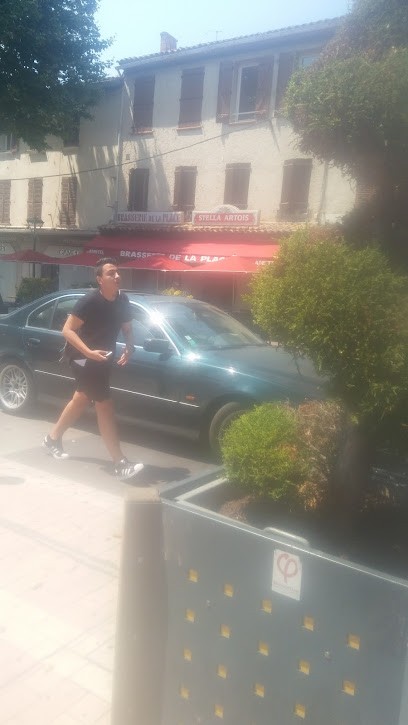 Brasserie De La Place, Restaurant à La Garde