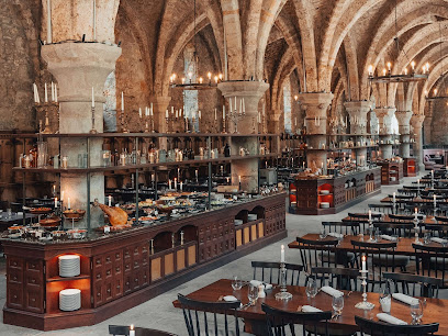 Le Refectoire Des Moines Restaurant à Cernay-la-Ville