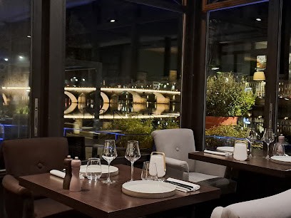 L'Autre Rive, Restaurant à Saint-Laurent-sur-Saône