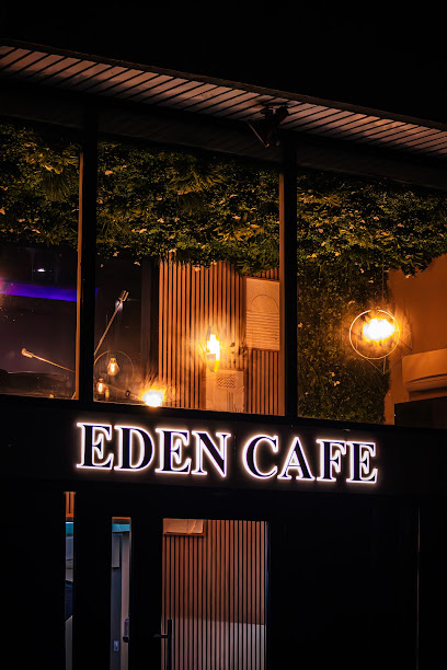 Eden Cafe Brunch & Coffee Restaurant à Paris 10