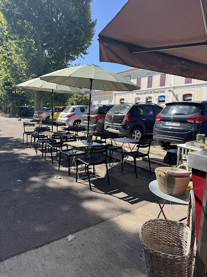 Snack De La Gare Chez Greg Restaurant à Draguignan