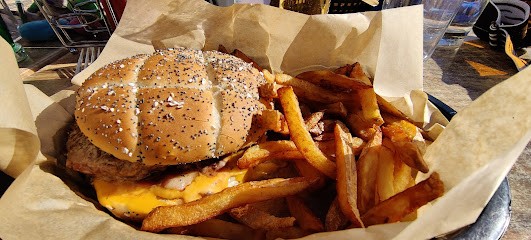 Les Silènes, Restaurant à Germ