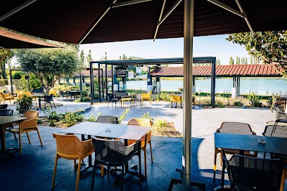 Les Terrasses Du Lac - Restaurant Du Golf Du Grand Avignon, Restaurant à Vedène