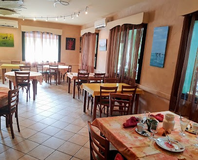 Le Cep Vert, Restaurant à Létra