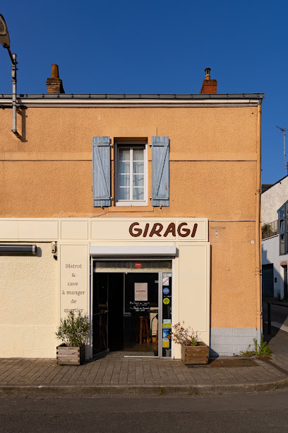 Giragi - Bistrot Et Cave À Manger Restaurant à Nantes
