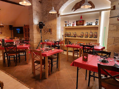 Table Des Gourmands Le Moulin Du Porteil Restaurant à Campagne