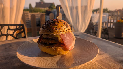 Le Burger Des Volcans Restaurant aux Ancizes-Comps