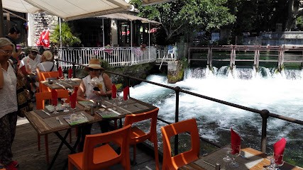 à supprimer, Restaurant à Fontaine-de-Vaucluse