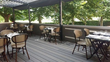 Les Fables, Restaurant à Fontaines