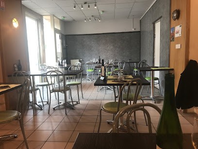 Bar brasserie snack La Chataigne, Restaurant à Dournazac