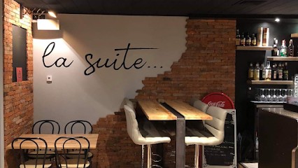 La suite..., Restaurant à Banon