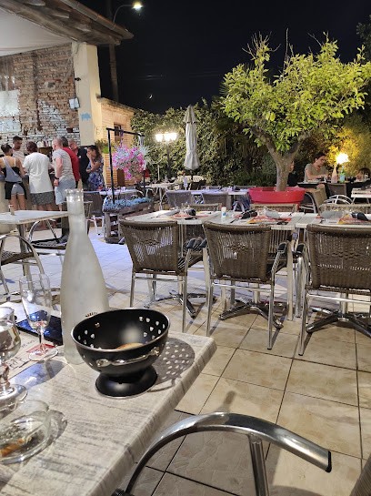 Sarl Cadillac, Restaurant à Saint-Nicolas-de-la-Grave