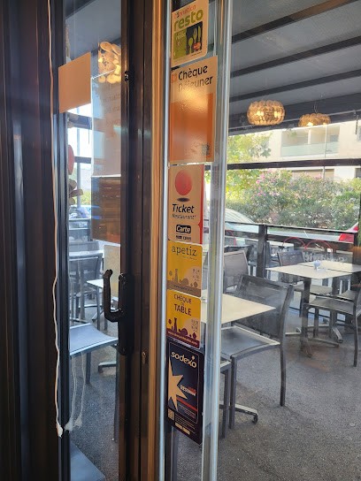 AU COEUR DU 17, Restaurant à Marseille 10