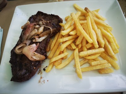 le marquant village, Restaurant à Bouëx