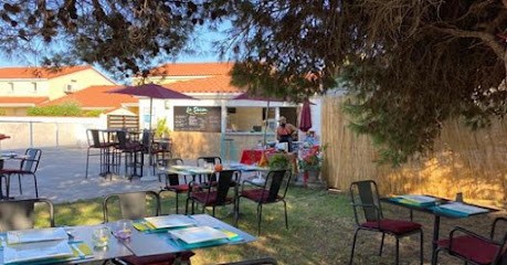 L'attrape Rêve Swim Club, Restaurant à Torreilles