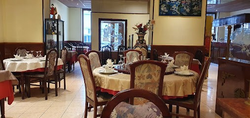 Le Pacifique, Restaurant à Sedan