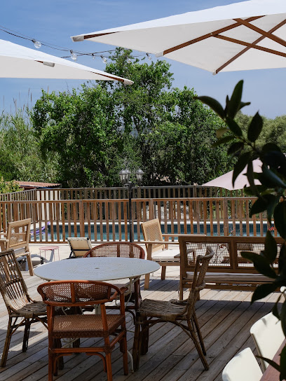 Le Petit Varja Restaurant à Sotta