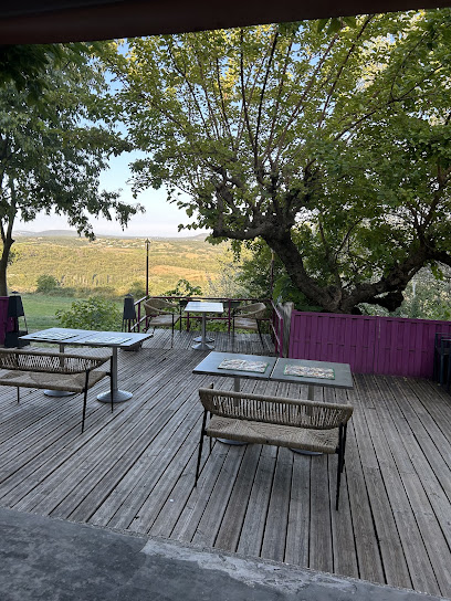 Le Vieux Figuier D'absa Restaurant à Bessas