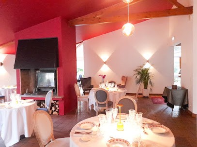 HOTEL RESTAURANT PLATANES - KB HOTEL GROUP, Restaurant à Étauliers