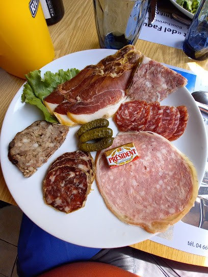 Restaurant, Restaurant à Peyre en Aubrac