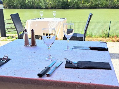 Restaurant Chez Carles, Restaurant à Saint-Germain-de-la-Rivière