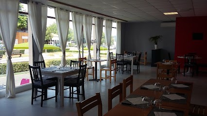 Aux Caprices, Restaurant à Montbron