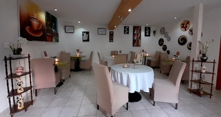 Coeur D'Afrique, Restaurant aux Trois-Moutiers