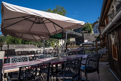 Au Montagnard, Restaurant à Murol